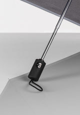 Täysautomaattinen kokoontaitettava sateenvarjo 3M heijastavalla reunalla musta 5D